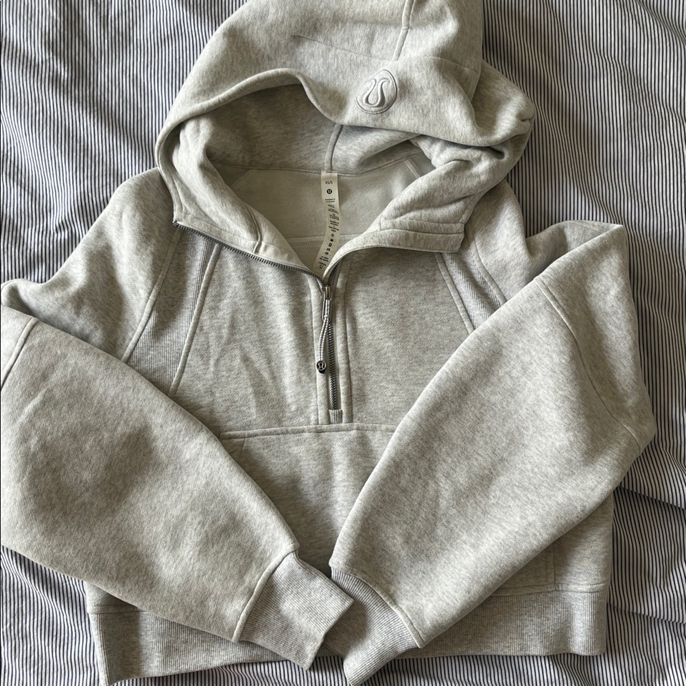 Lululemon Scuba
